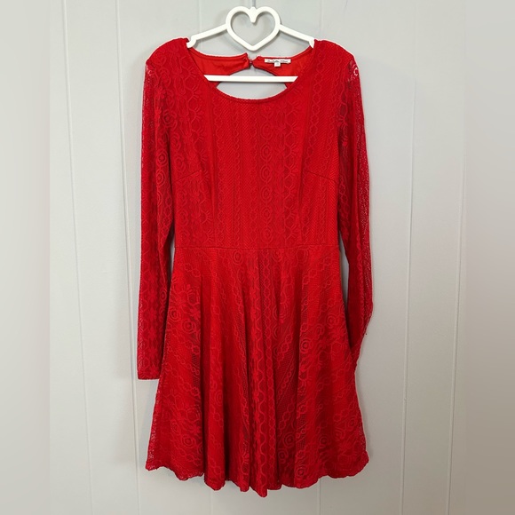 Vintage red lace dress - Picture 3 of 10